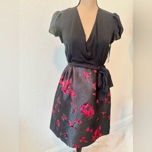 Diane von Furstenberg Silk blend Black Red Floral Wrap Dress Size 2